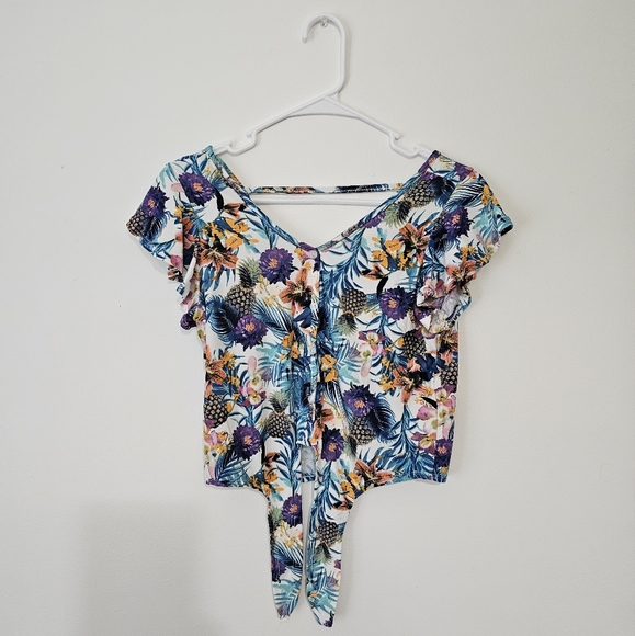 TROPICAL Hot Kiss M Crop Top Hawaiian Style Shirt; Bought in Vegas; Used Once - Picture 3 of 6